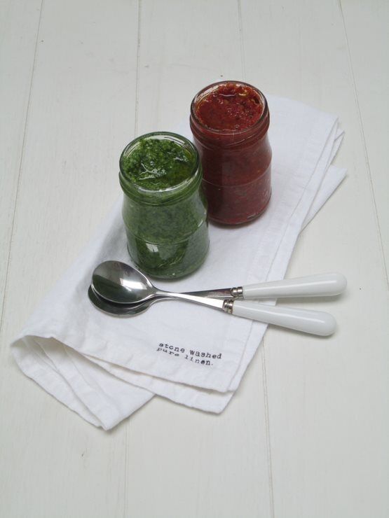 Rode en Groene Pesto Zonder pakjes en zakjes Rode en Groene Pesto Zonder pakjes en zakjes
