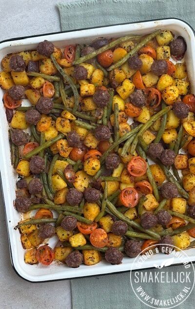 Bakplaat mix honig Aardappel, boon, gehakt.jpg