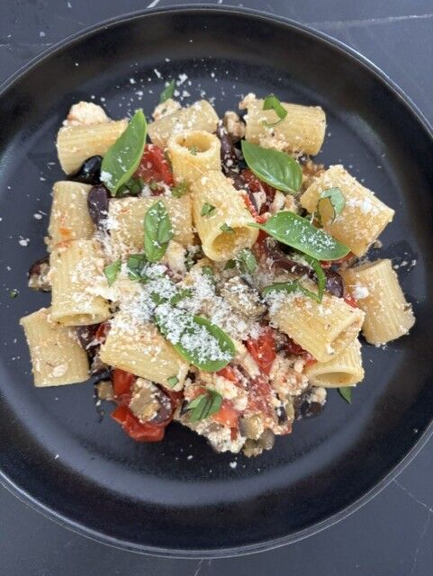 Ovenpasta met aubergine, ricotta.jpg