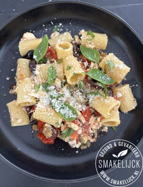 Ovenpasta met aubergine, ricotta.jpg